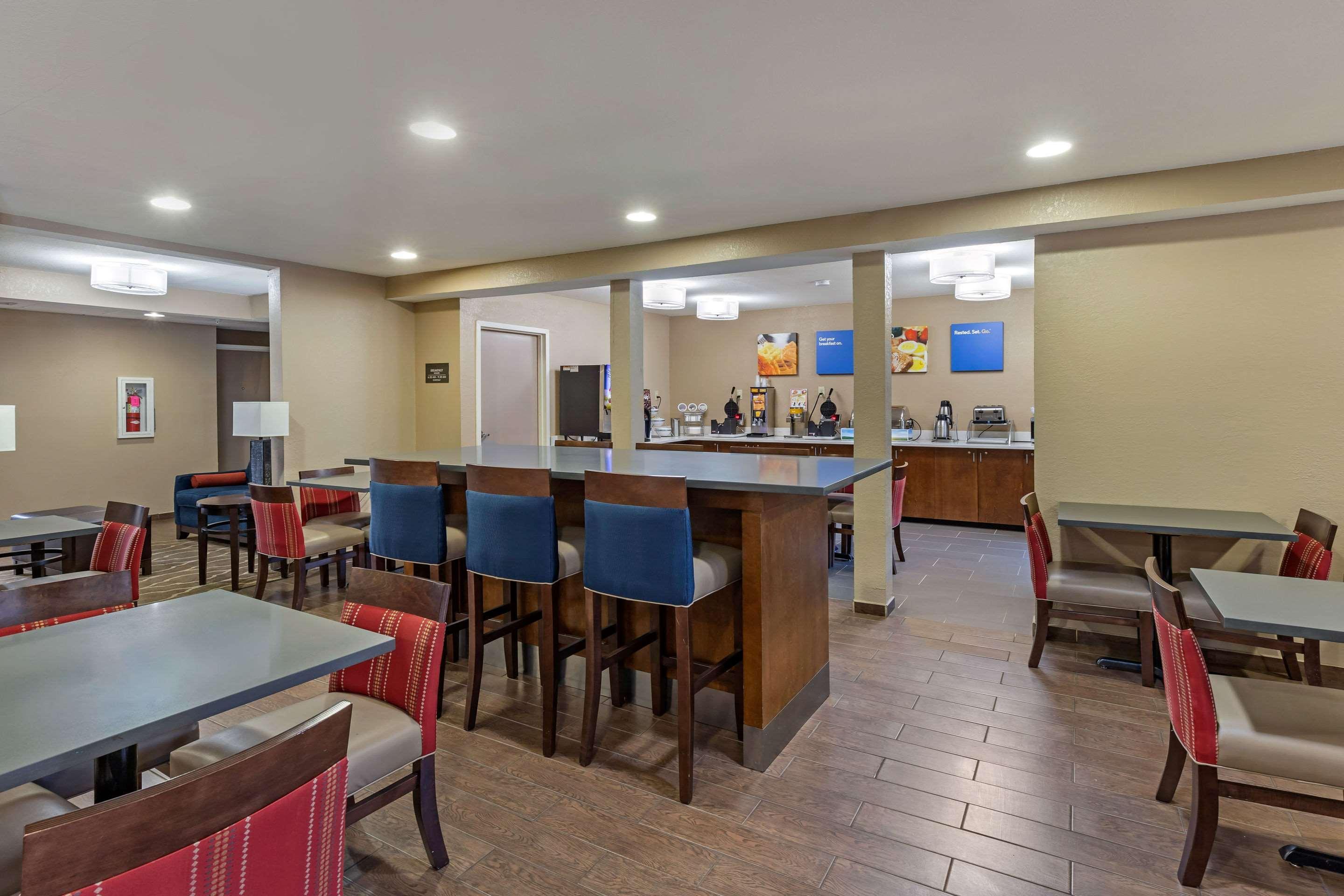 נורת' מירטל ביץ' Comfort Inn N Myrtle Beach Barefoot Landing מראה חיצוני תמונה